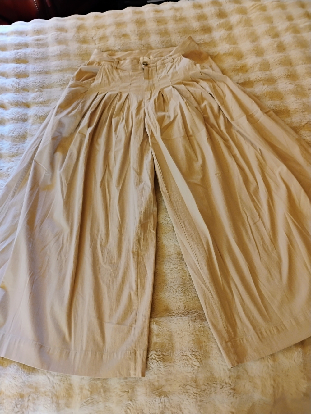 Oli & Hali Wide-Leg Pleated Pants in Light Beige